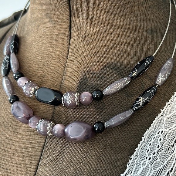 Silvertone wire beaded necklace black purple grey beads lobster claw 2 s… - Picture 5 of 11